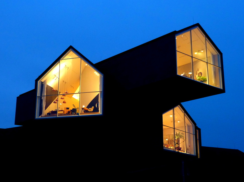 Vitra by night