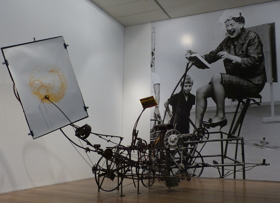 A drawing machine