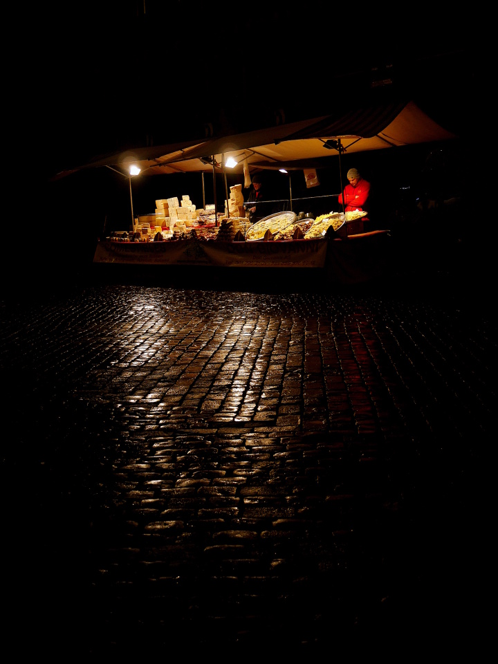 Cheese sellers at Marktplatz