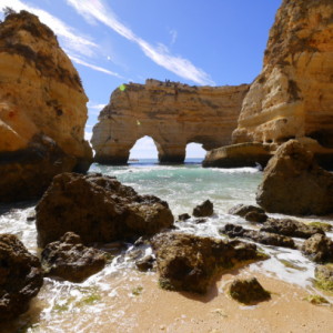  The famous Praia da ...