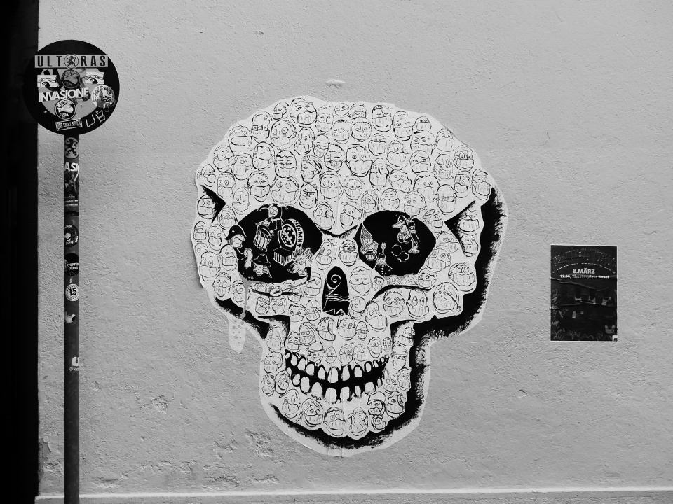  Street art instead of ...